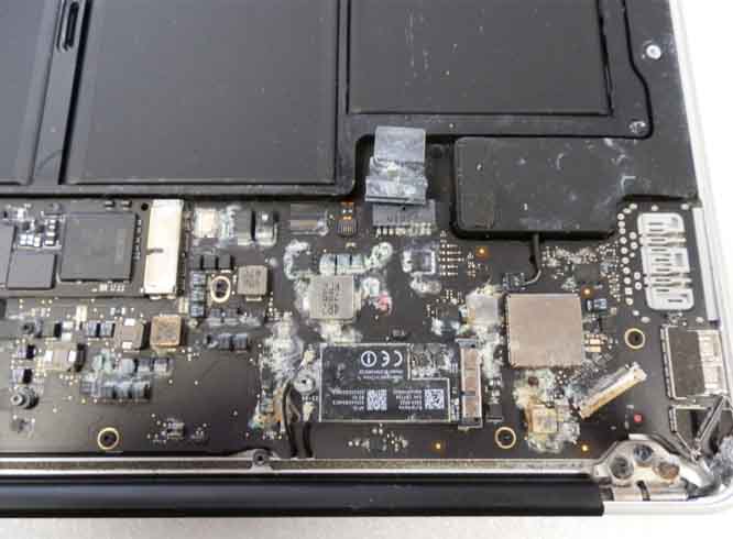 MacBook-liquid-damage